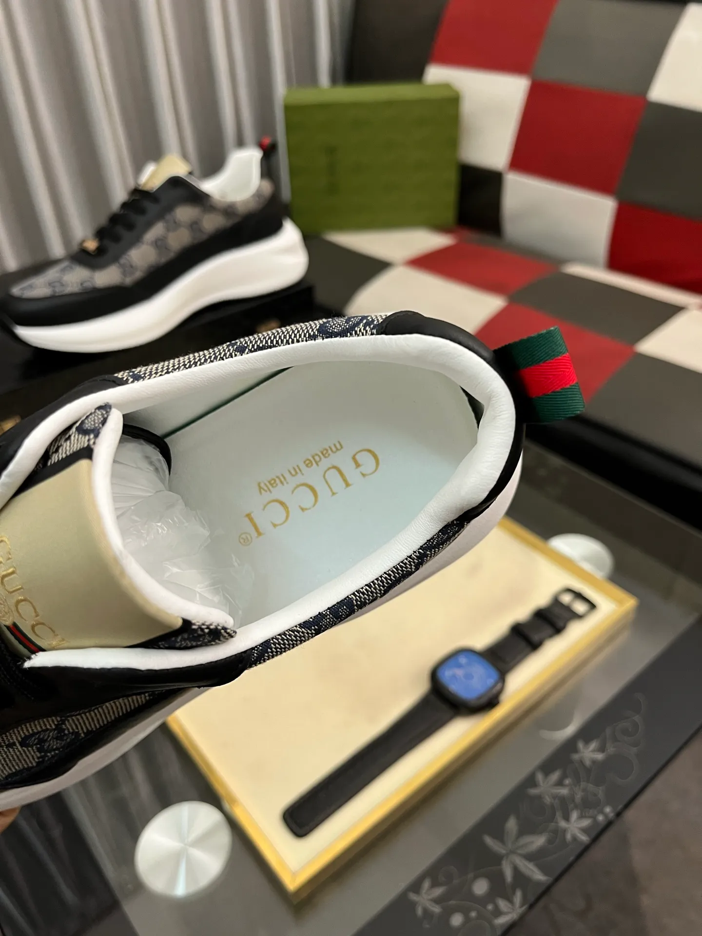 Men's Men's Shoes💰440⌚️⌚️【GUCCI】Gucci men's latest white shoe series casual shoes! The official website is built 1:1. Upper: Made of imported cowhide, with electric embroidery ➕Inner lining: Made of high-quality first-layer pigskin, soft and comfortable. Picky material selection and exquisite workmanship give you the best enjoyment. Size: 38-444️⃣Colors available